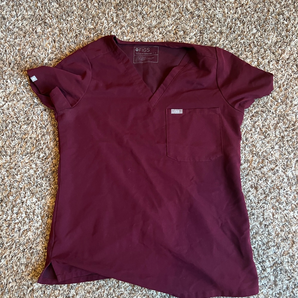 Figs - Burgundy Top - Small